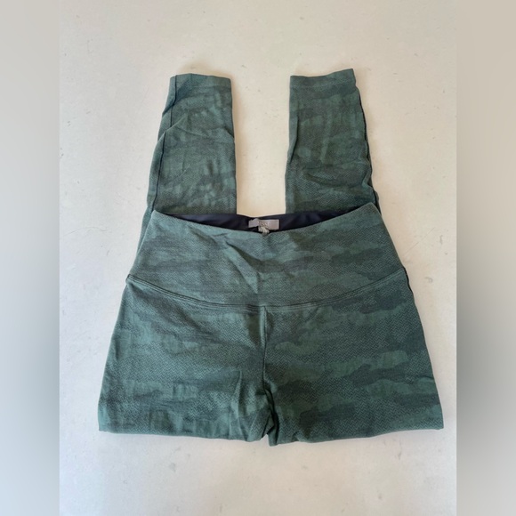 •Lyssé • hunter green leggings - Picture 4 of 5